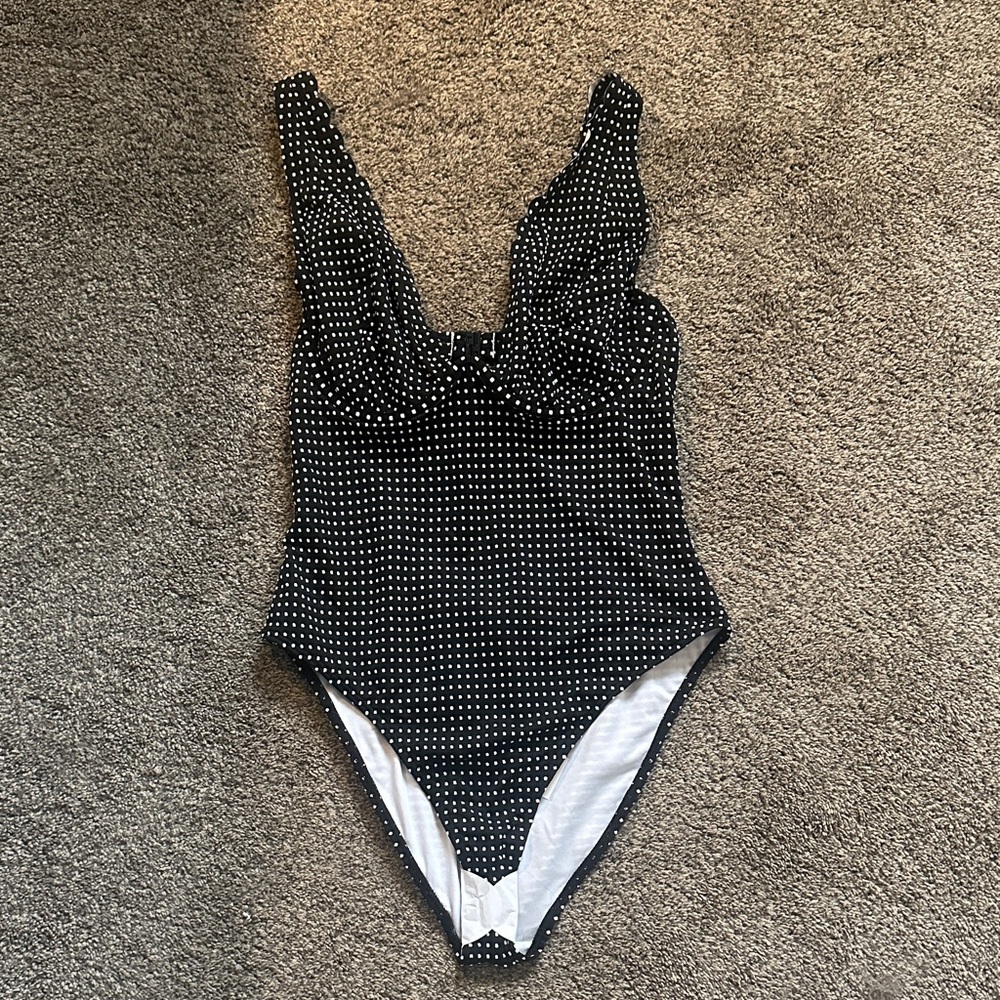 Peek & Beau Fuller Bust Polka Dot Scalloped One-Piece Swimsuit